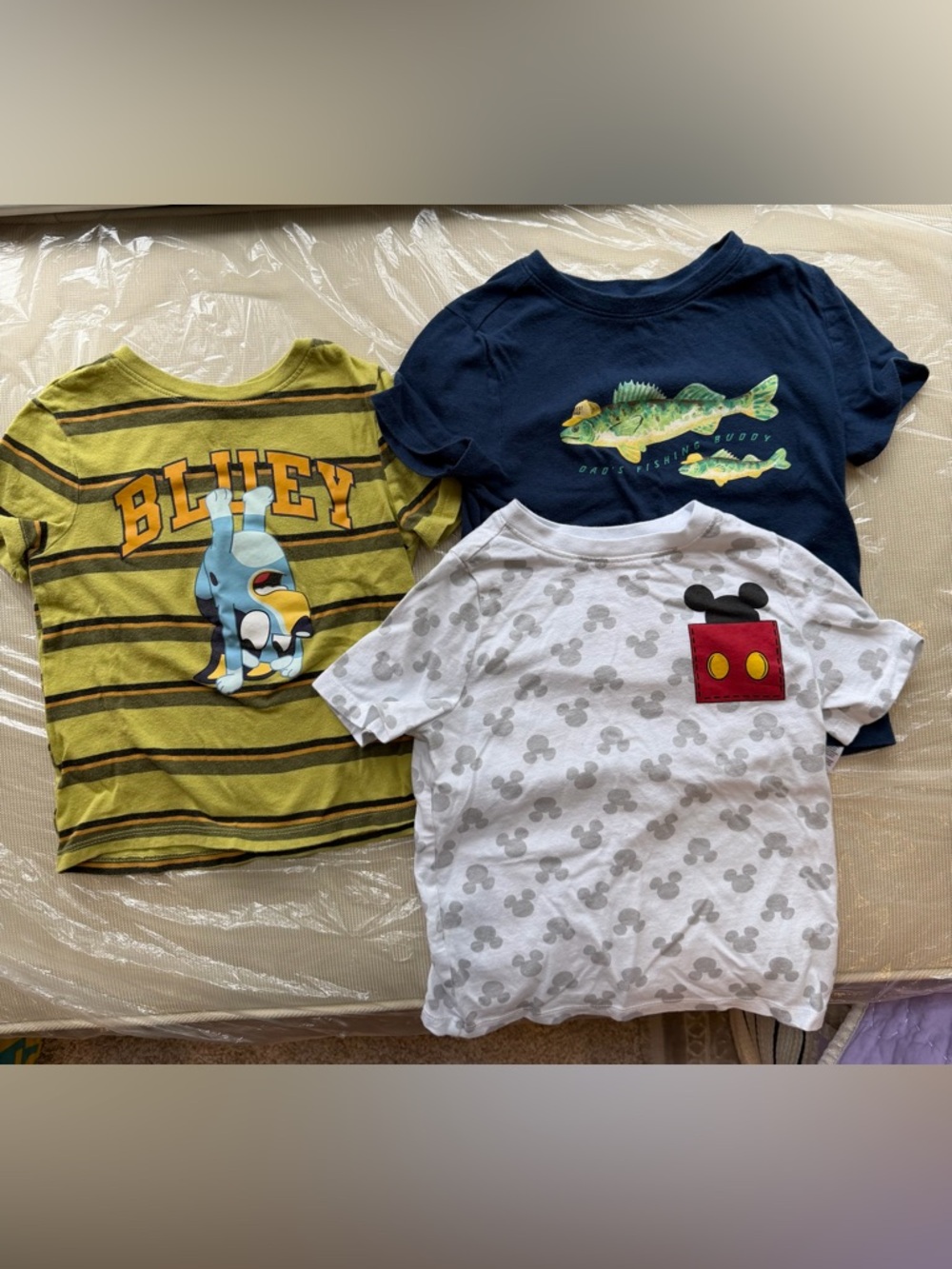 Old Navy White, Navy & Green Kids Graphic Tee Bundle